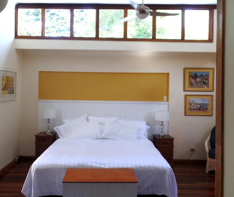 Hilltop B&B Buderim Australia